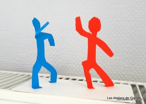 Keith Haring Sculptures en carton à la façon de Keith Haring