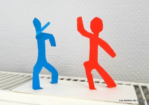 Sculpture façon Keith Haring en carton Sculptures en carton à la façon de Keith Haring